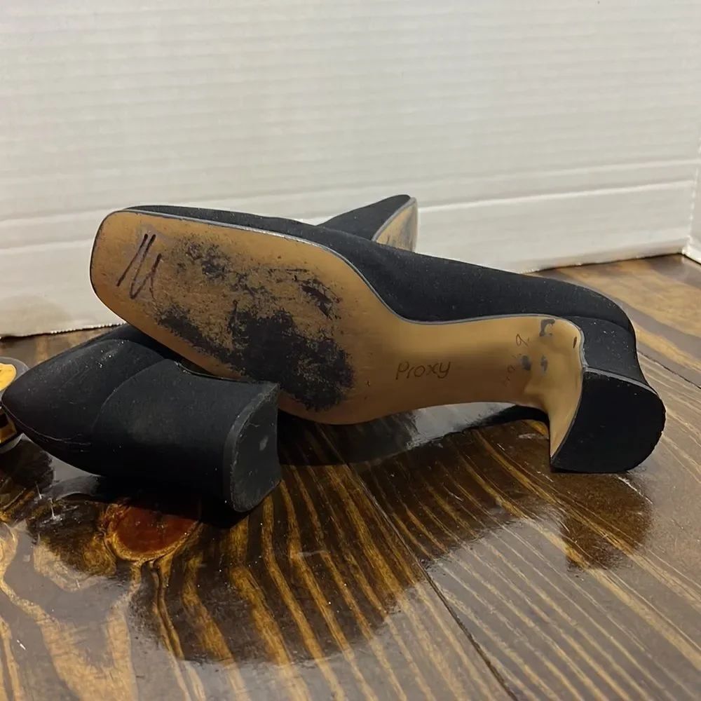 Proxy Heels  - Picture 7 of 7